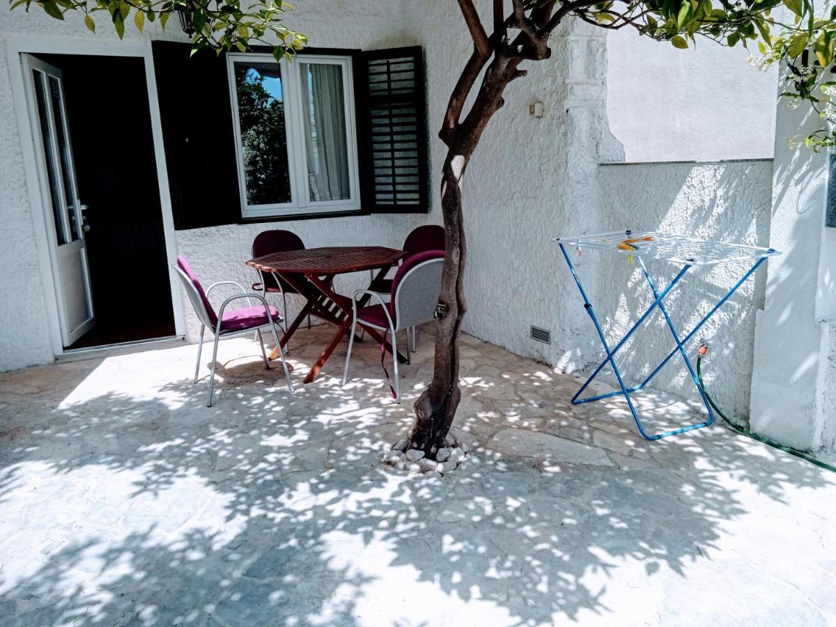 Harbour-Side Apartment With Beautiful Terrace Podgora Exteriör bild